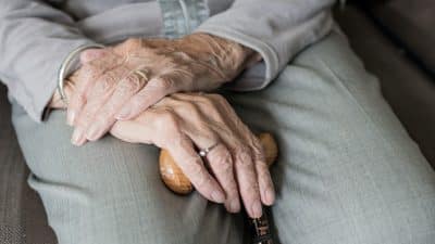 Quels sont les avantages de la téléassistance pour les personnes âgées et handicapées ?